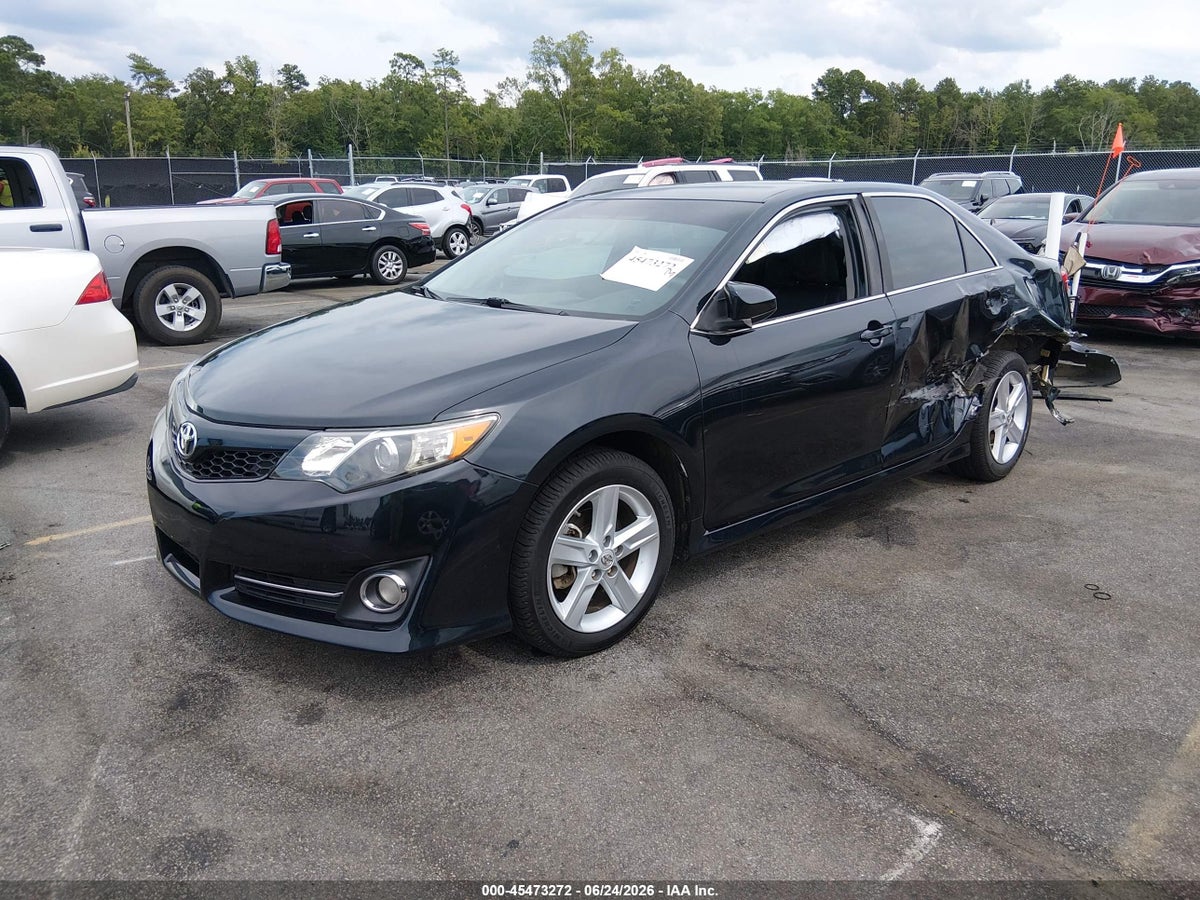 2013 TOYOTA CAMRY SE — снимка 2
