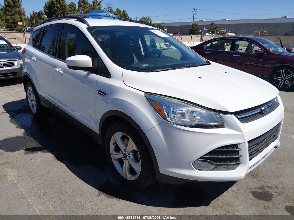2015 FORD ESCAPE SE