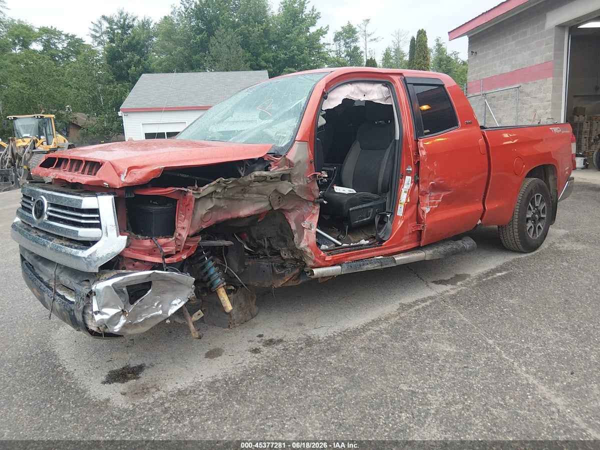 2017 TOYOTA TUNDRA SR5 5.7L V8 — снимка 2