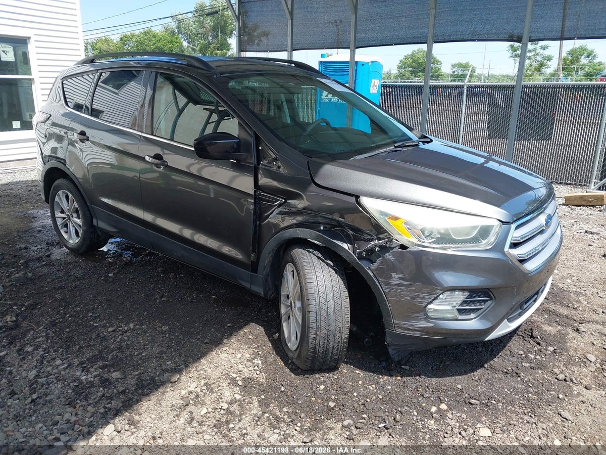 2017 FORD ESCAPE SE