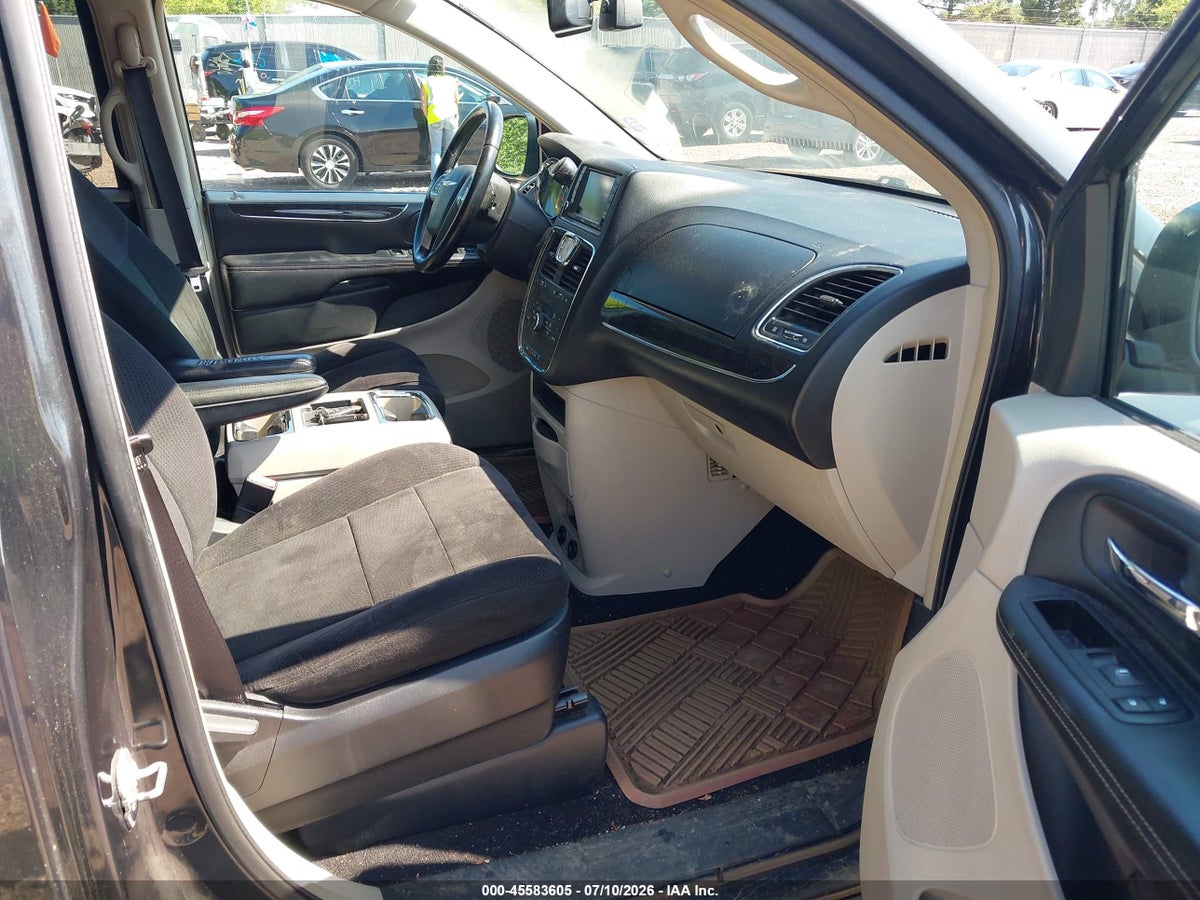2011 CHRYSLER TOWN & COUNTRY TOURING — снимка 5