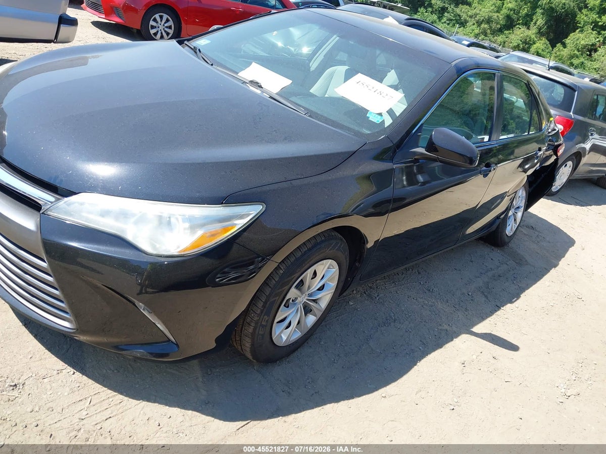 2016 TOYOTA CAMRY LE — снимка 2