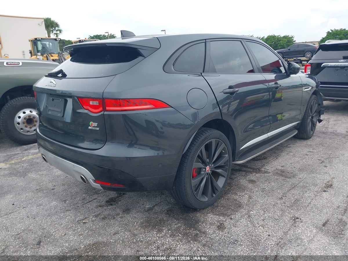 2019 JAGUAR F-PACE S — photo 4