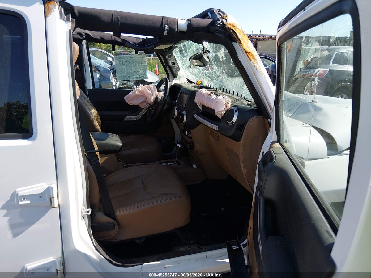 2016 JEEP WRANGLER UNLIMITED SAHARA — снимка 5