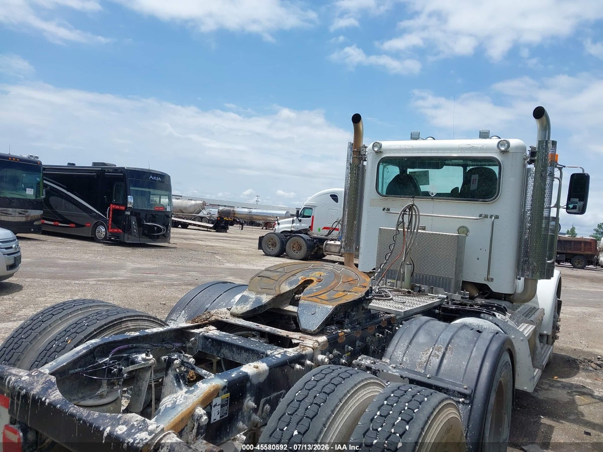 2017 PETERBILT 389 — снимка 4