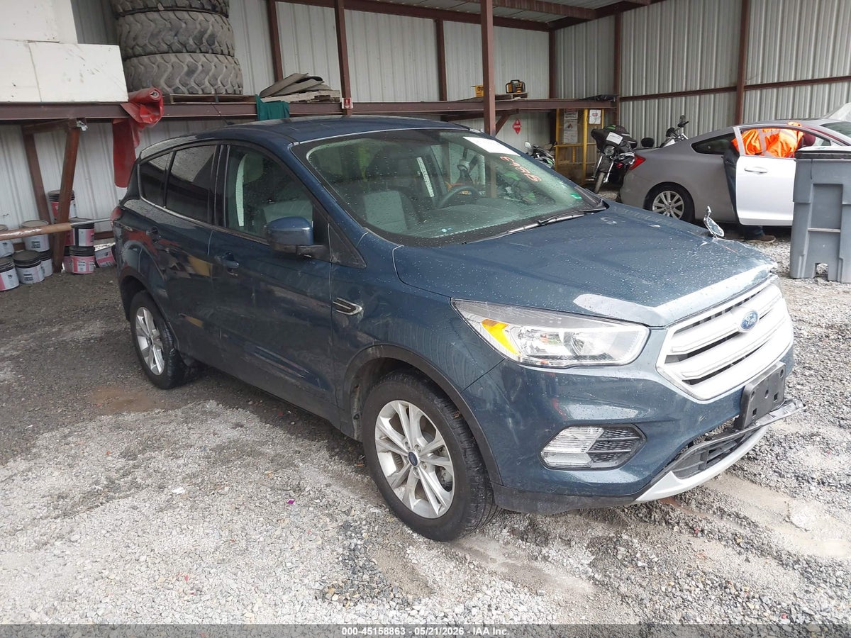 2019 FORD ESCAPE SE