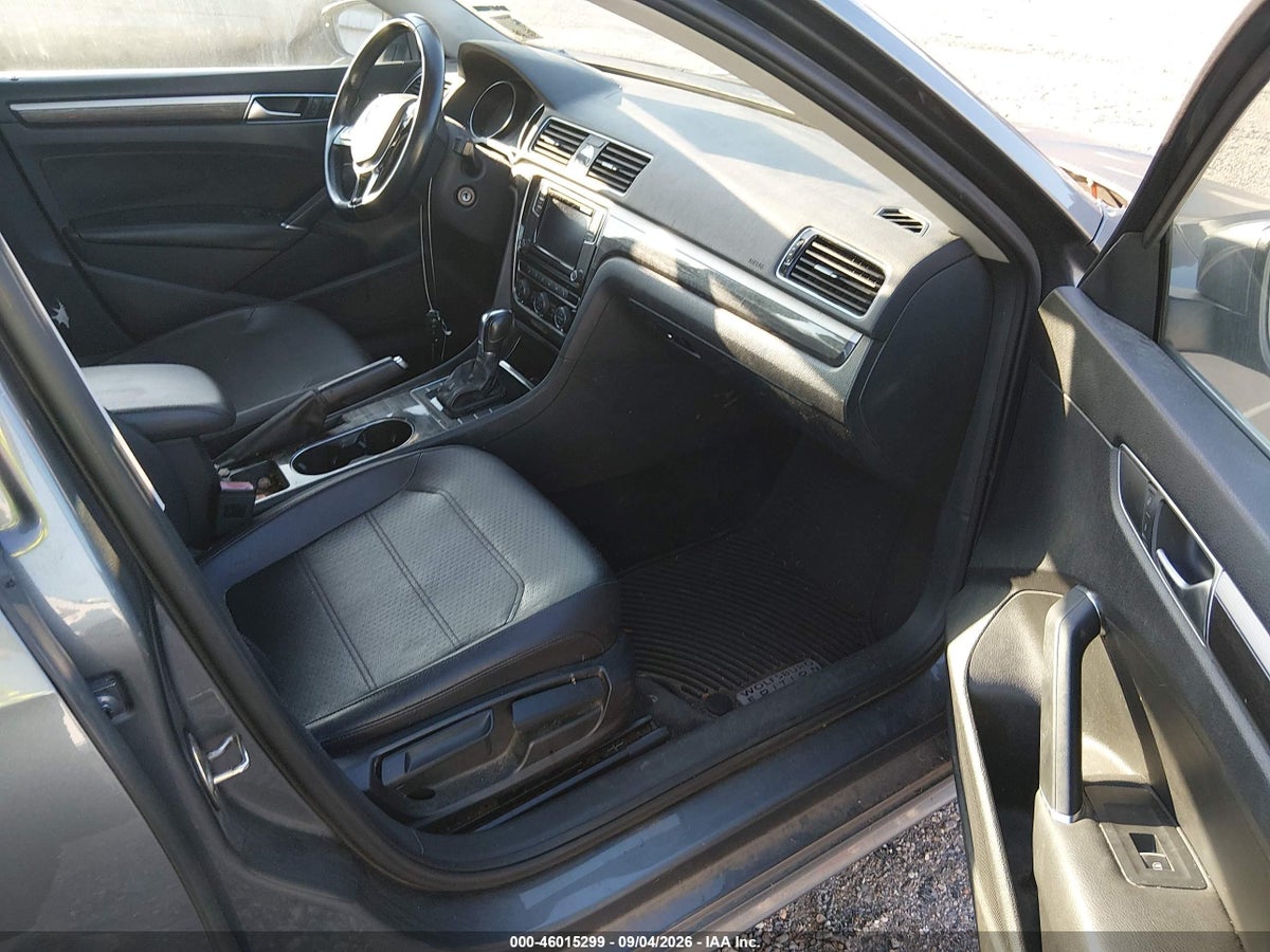 2016 VOLKSWAGEN PASSAT 1.8T SE — снимка 5