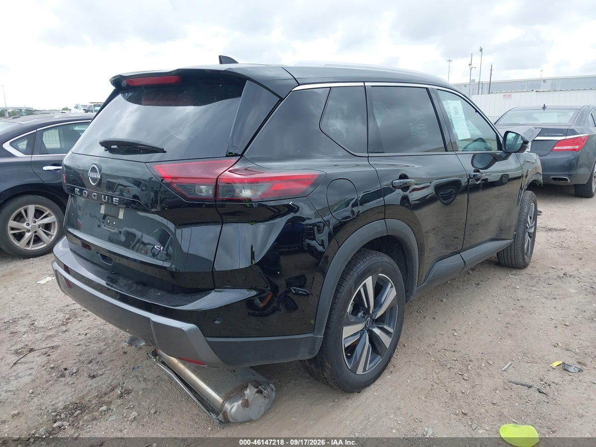 2026 NISSAN ROGUE SL — photo 4
