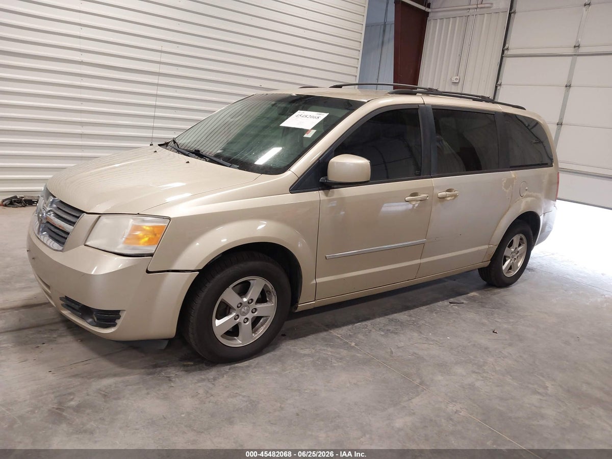 2010 DODGE GRAND CARAVAN SXT — снимка 2