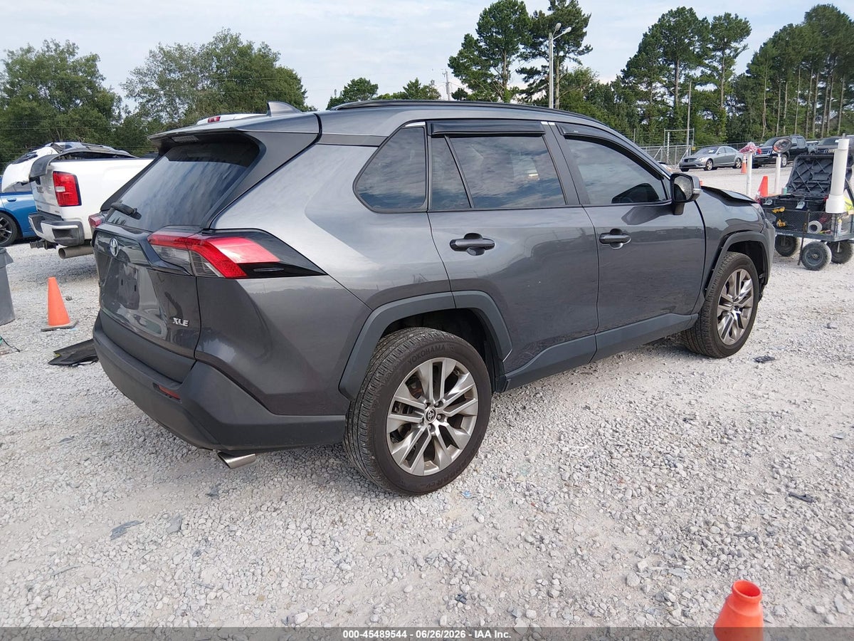 2021 TOYOTA RAV4 XLE PREMIUM — снимка 4