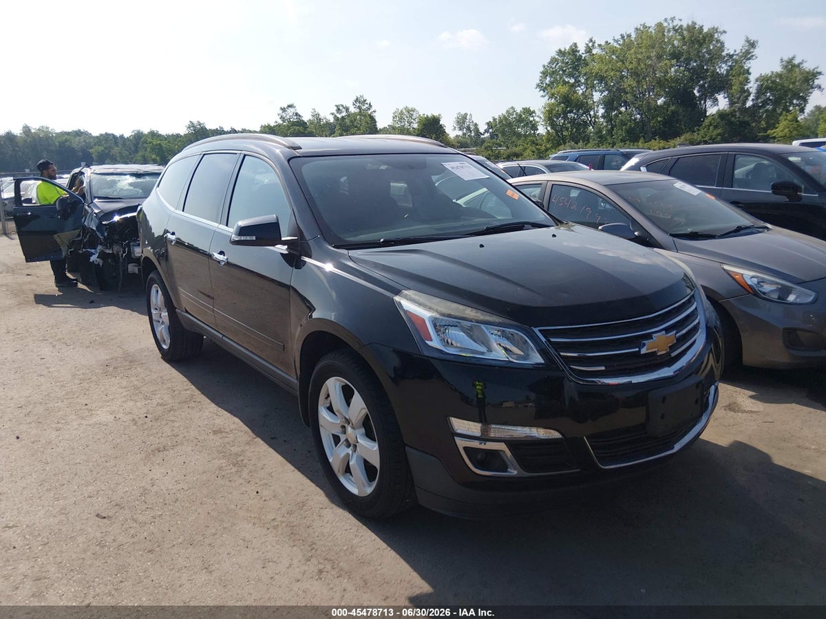 2017 CHEVROLET TRAVERSE LT