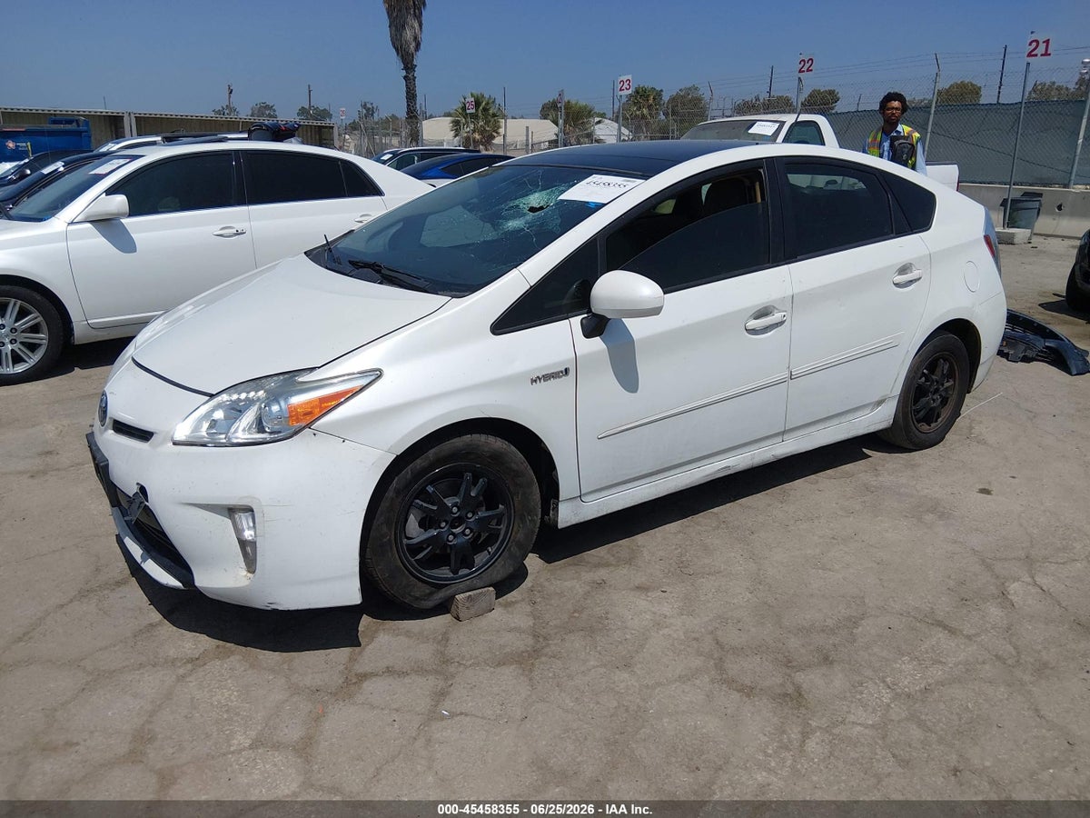 2015 TOYOTA PRIUS FOUR — снимка 2