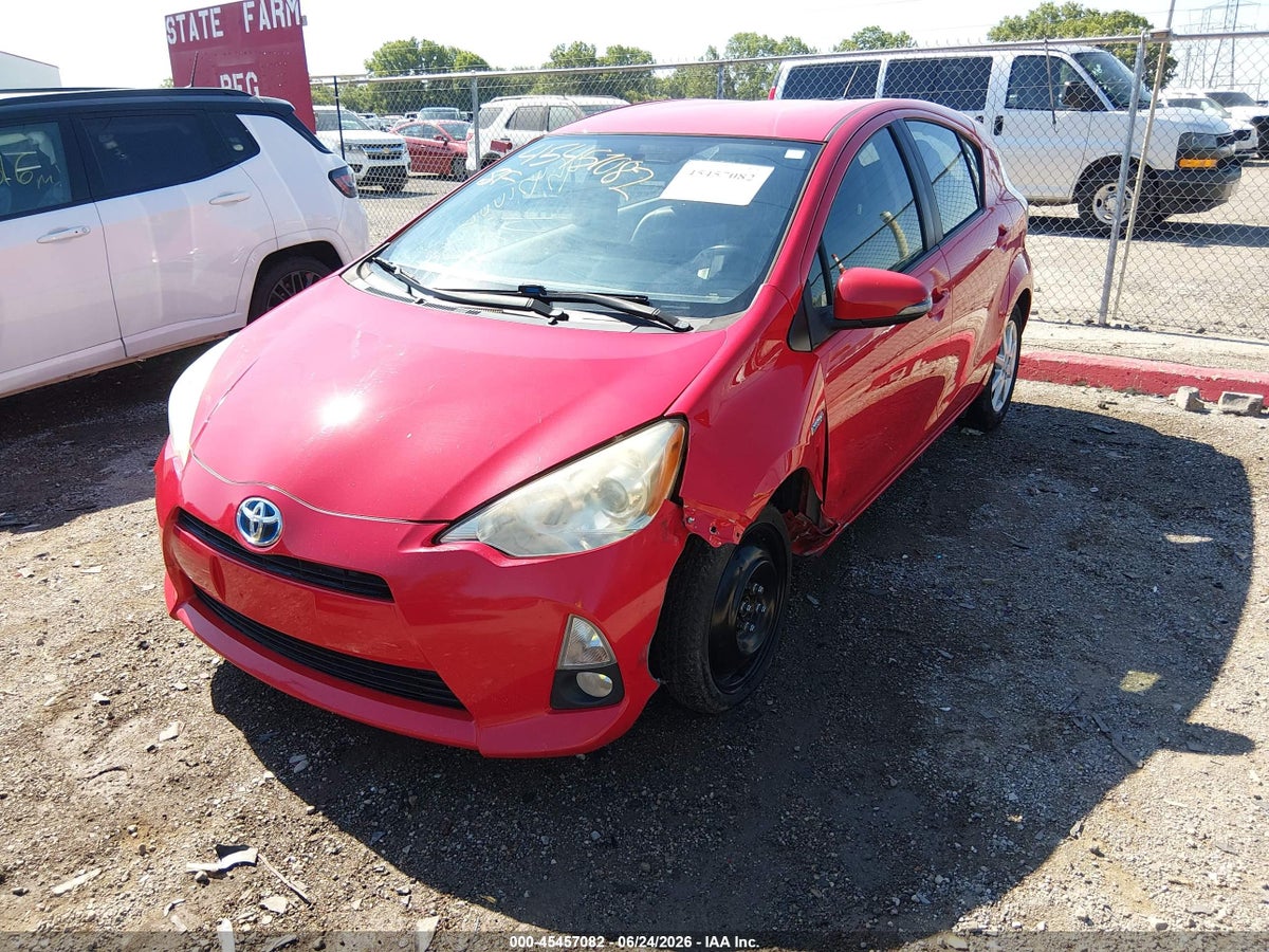 2013 TOYOTA PRIUS C FOUR — снимка 2