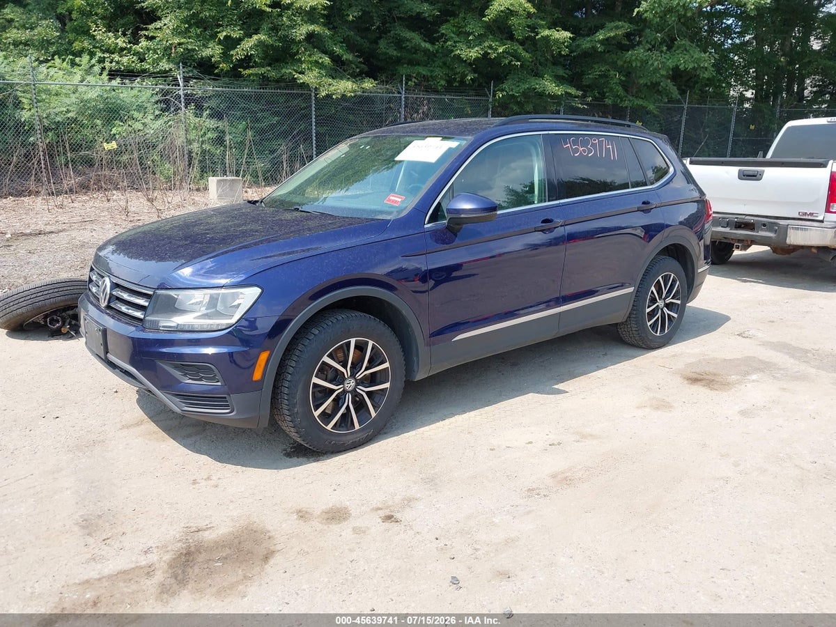 2021 VOLKSWAGEN TIGUAN 2.0T SE/2.0T SE R-LINE BLACK/2.0T SEL — снимка 2