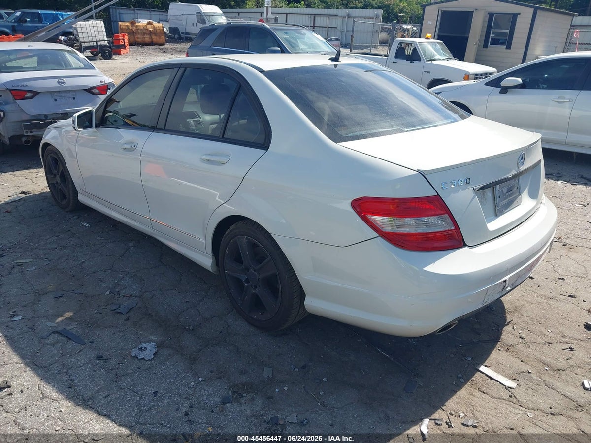 2011 MERCEDES-BENZ C 300 LUXURY/SPORT — снимка 3