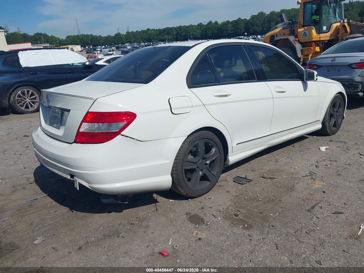 2011 MERCEDES-BENZ C 300 LUXURY/SPORT — снимка 4