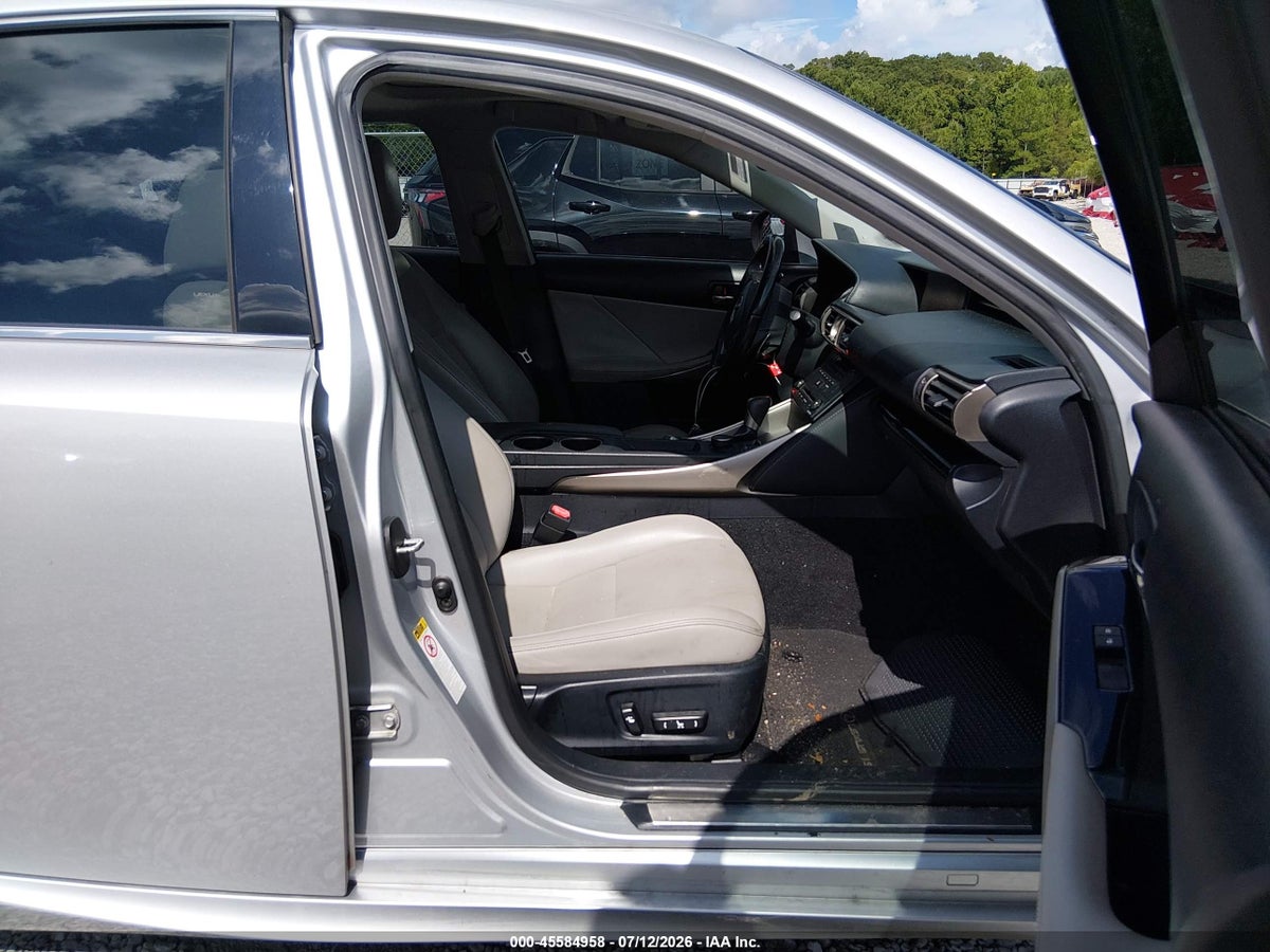 2016 LEXUS IS 200T — снимка 5