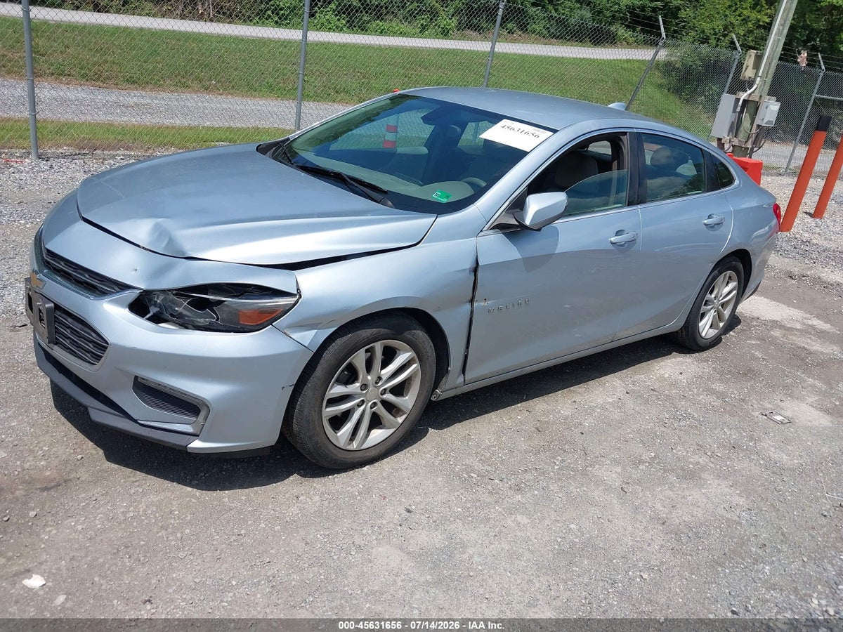 2017 CHEVROLET MALIBU 1LT — снимка 2