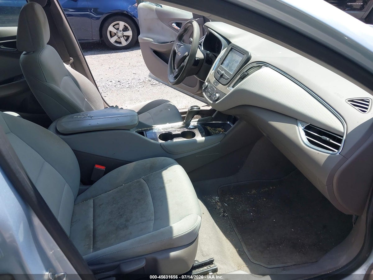 2017 CHEVROLET MALIBU 1LT — снимка 5