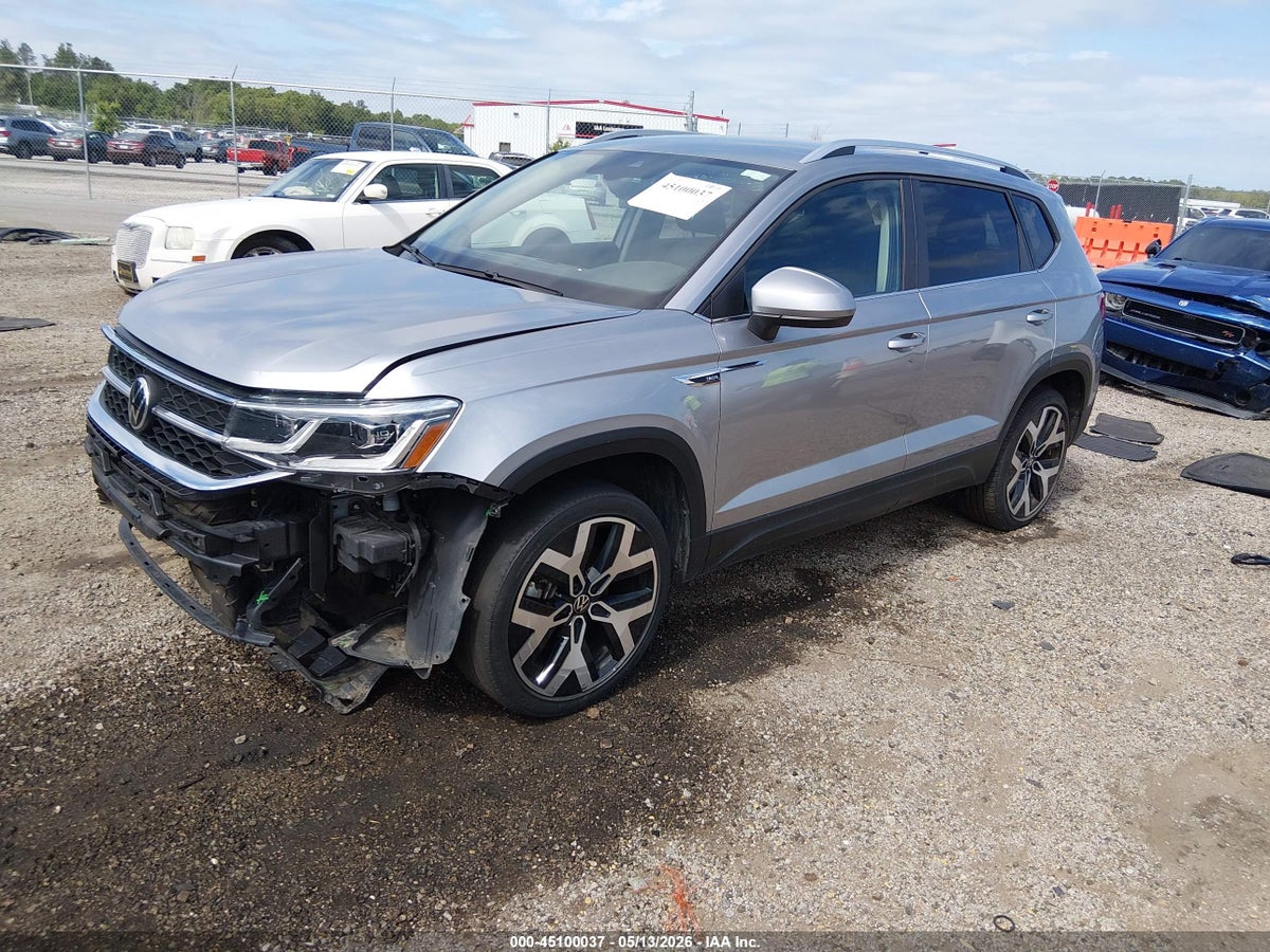 2022 VOLKSWAGEN TAOS 1.5T SEL — снимка 2