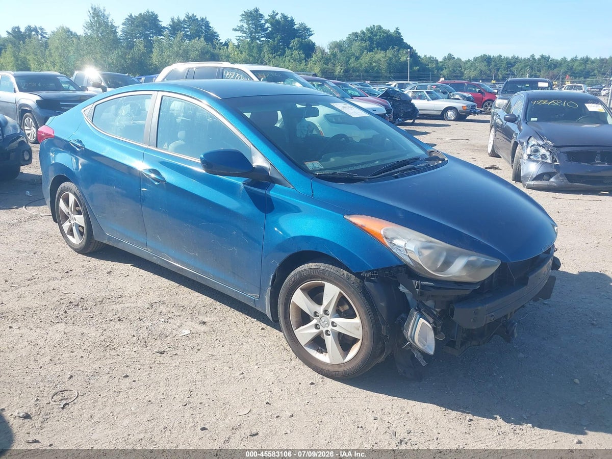 2013 HYUNDAI ELANTRA GLS