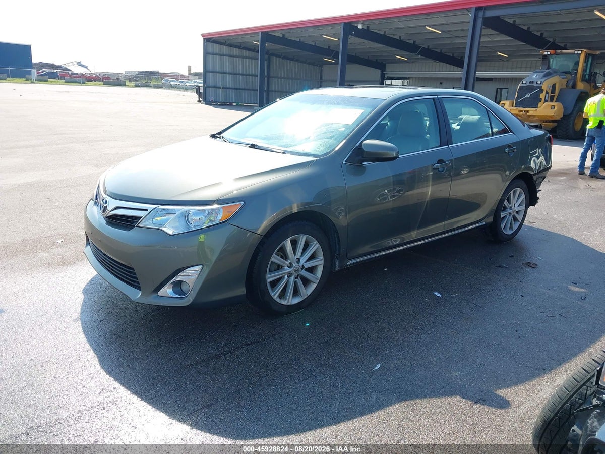 2012 TOYOTA CAMRY XLE — снимка 2