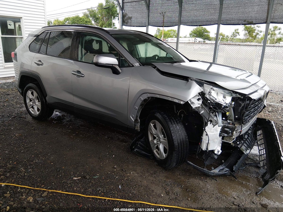 2019 TOYOTA RAV4 XLE