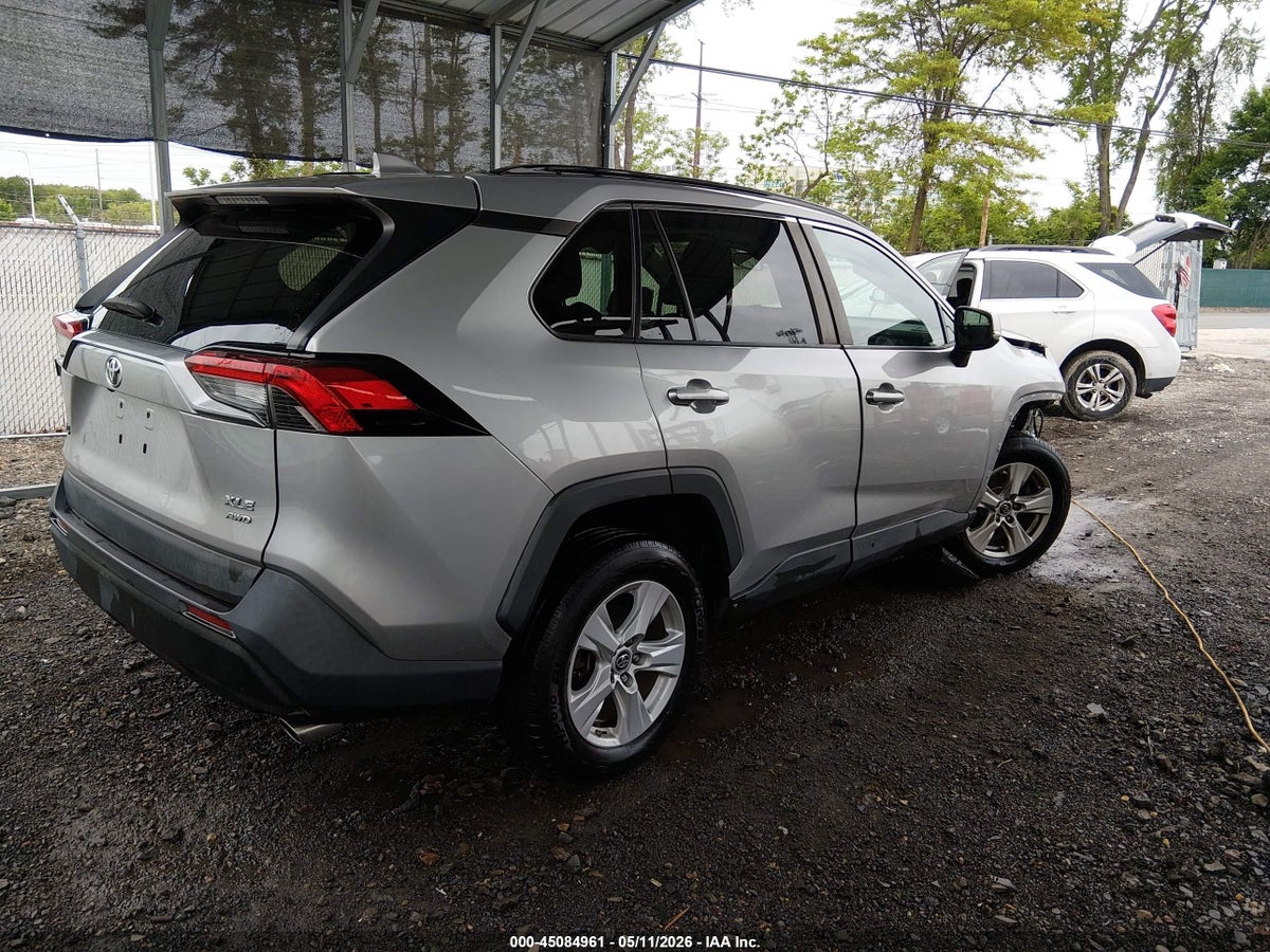 2019 TOYOTA RAV4 XLE — снимка 4
