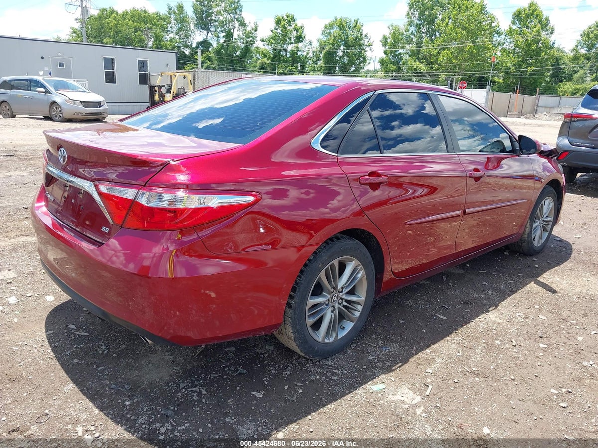 2017 TOYOTA CAMRY SE — снимка 4