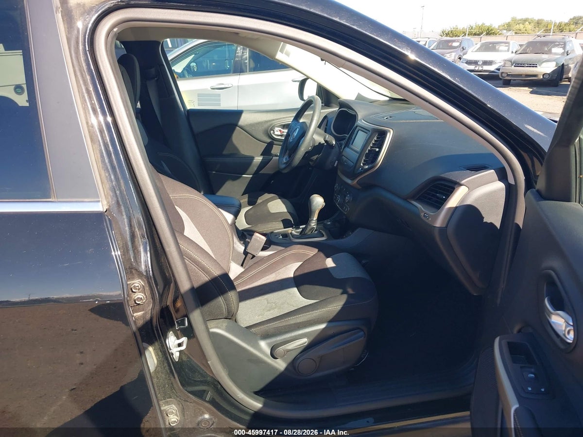 2018 JEEP CHEROKEE LATITUDE 4X4 — снимка 5