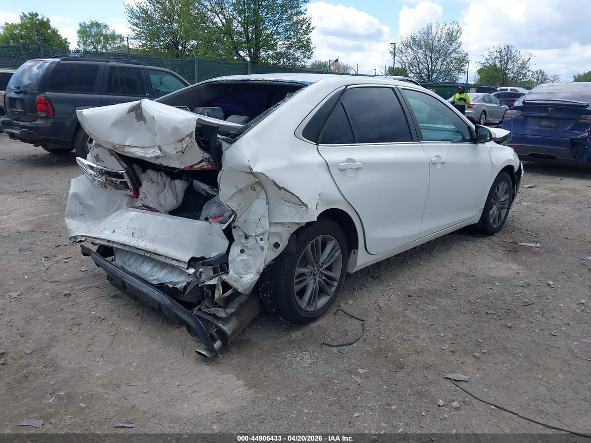 2017 TOYOTA CAMRY SE — снимка 4