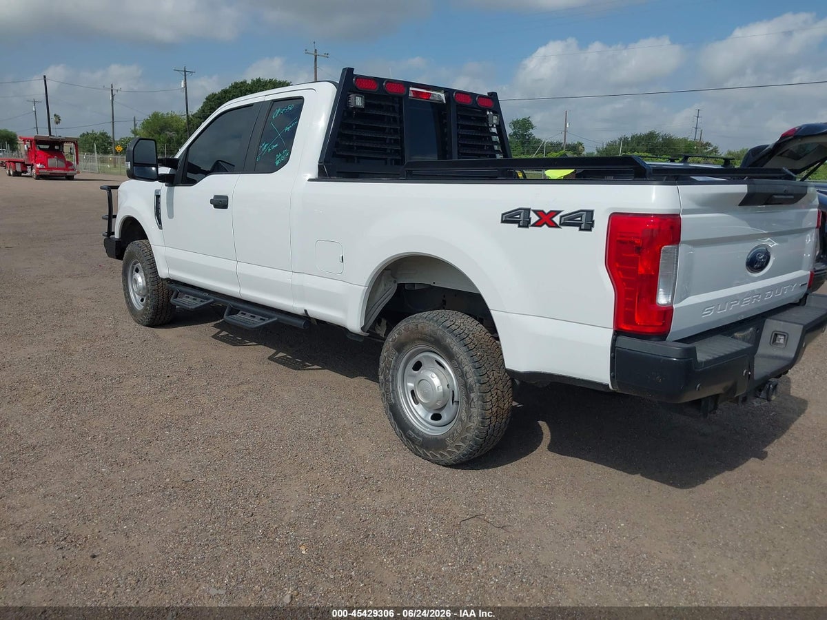2017 FORD F-250 XL — снимка 3