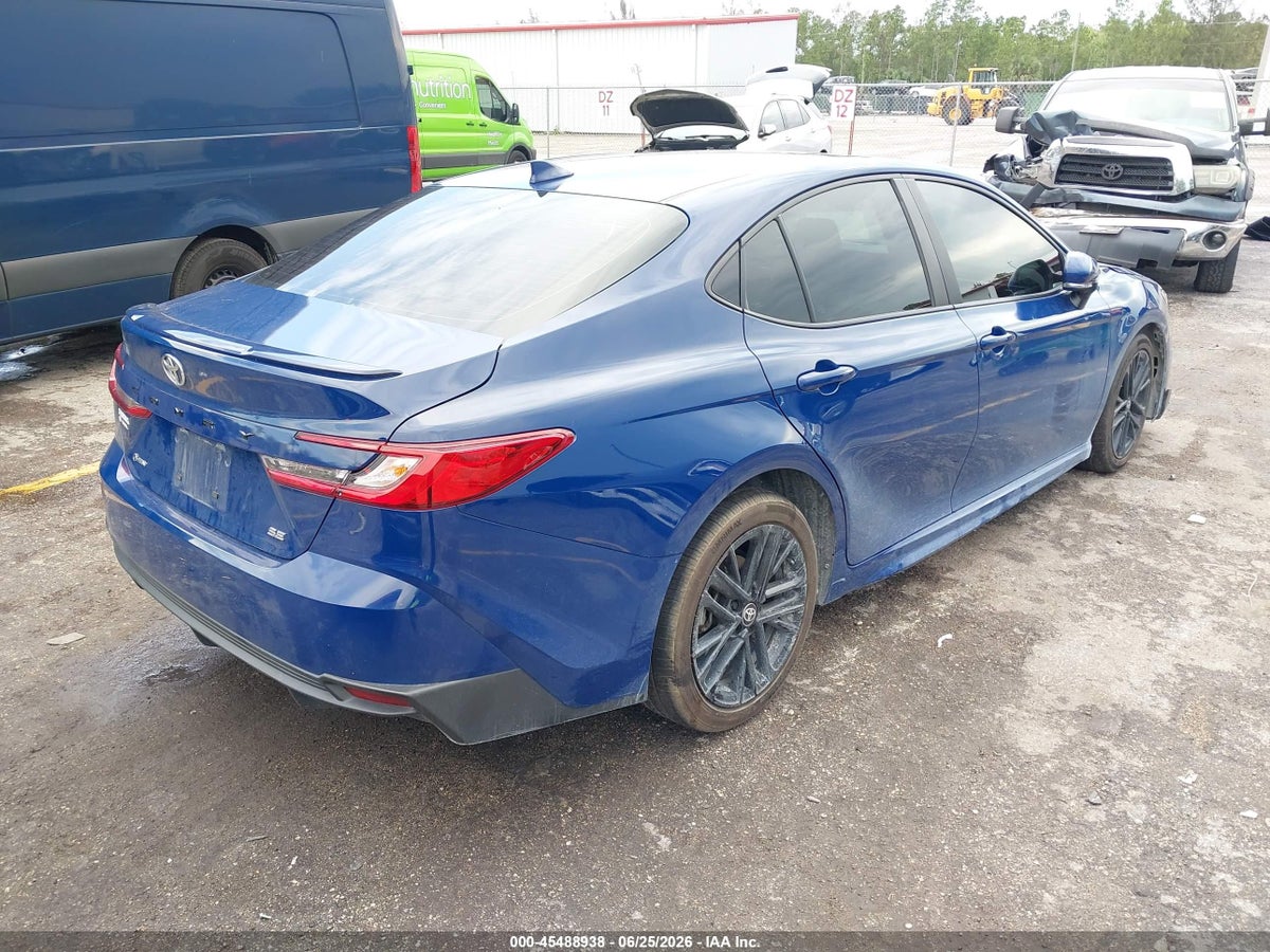 2025 TOYOTA CAMRY SE — снимка 4