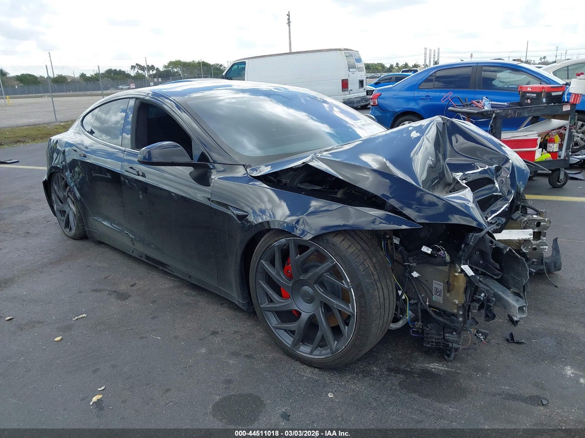 2026 TESLA MODEL S PLAID