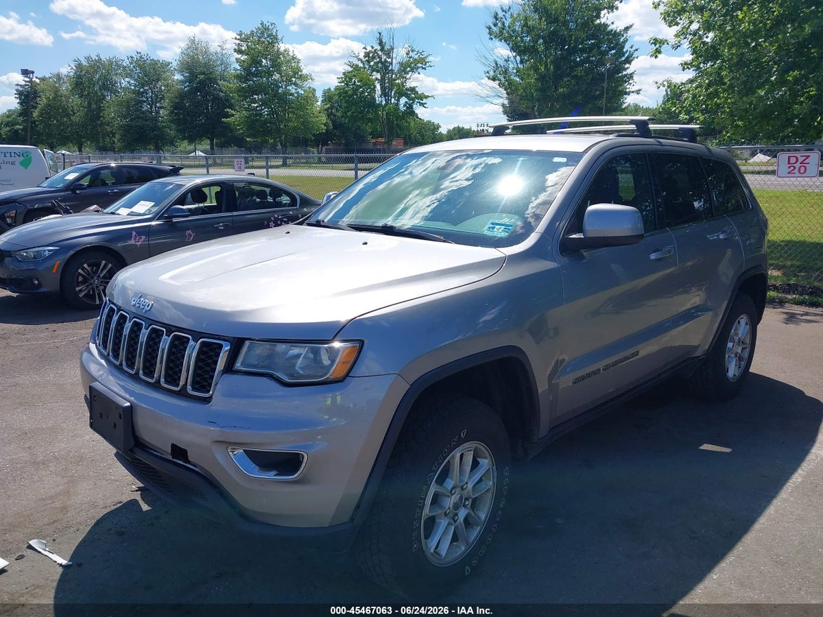 2018 JEEP GRAND CHEROKEE LAREDO 4X4 — снимка 2