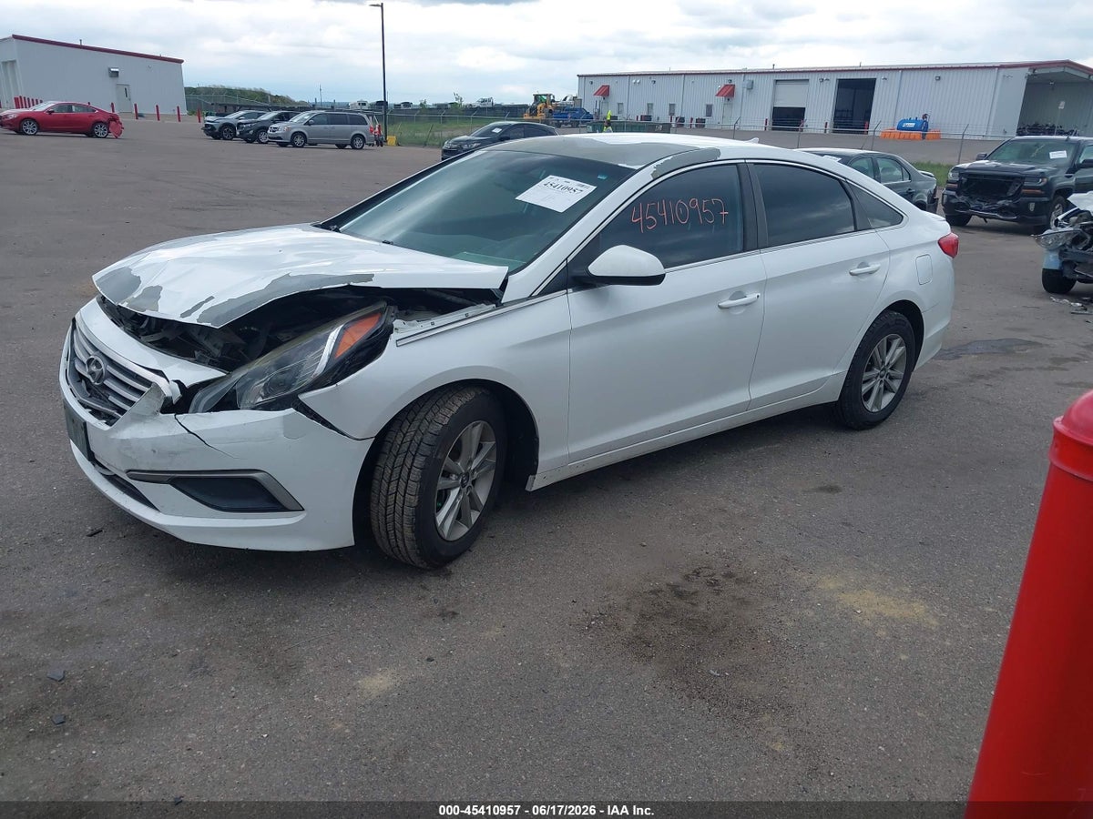 2016 HYUNDAI SONATA SE — снимка 2