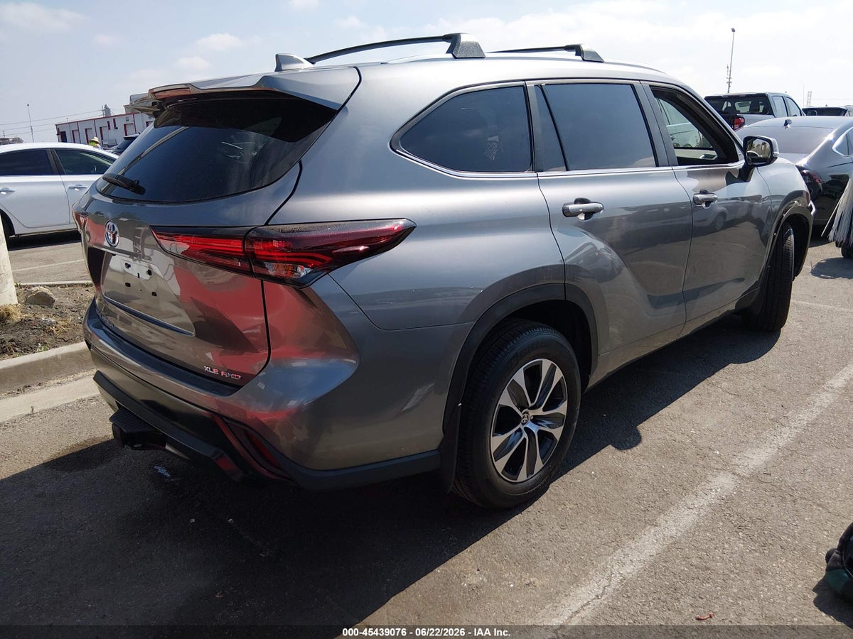 2026 TOYOTA HIGHLANDER XLE — снимка 4
