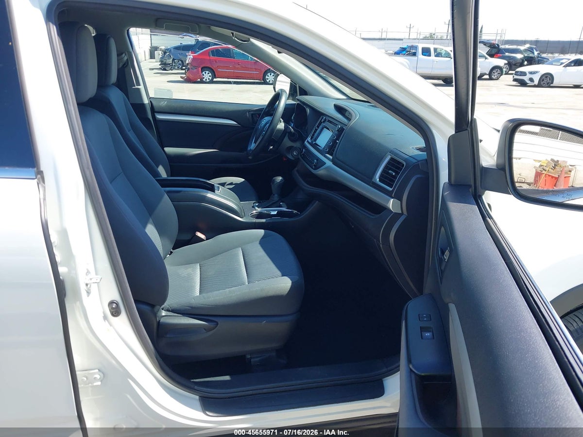 2016 TOYOTA HIGHLANDER LE — снимка 5