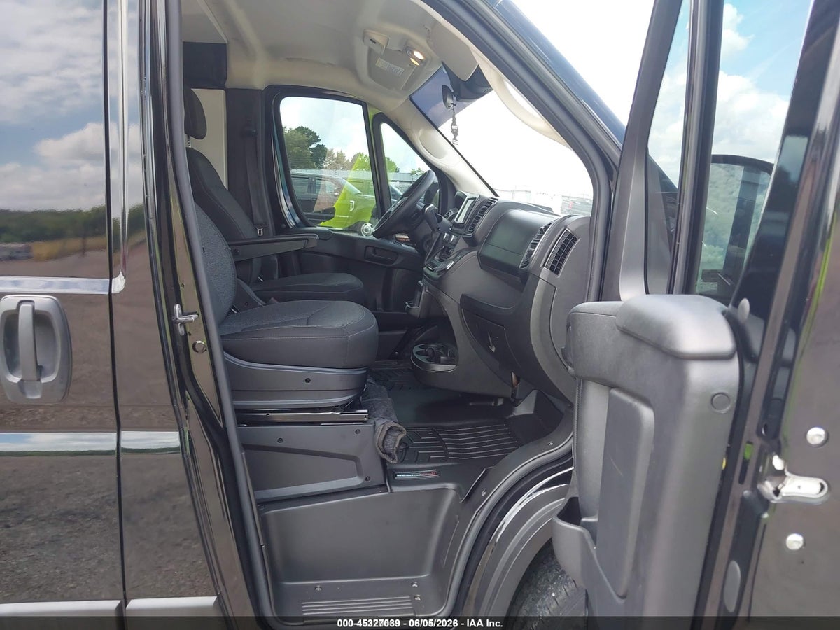 2024 RAM PROMASTER 3500 TRADESMAN HIGH ROOF 159 WB W/PASS SEAT — снимка 5