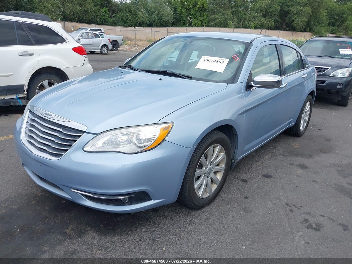 2013 CHRYSLER 200 LIMITED — снимка 2