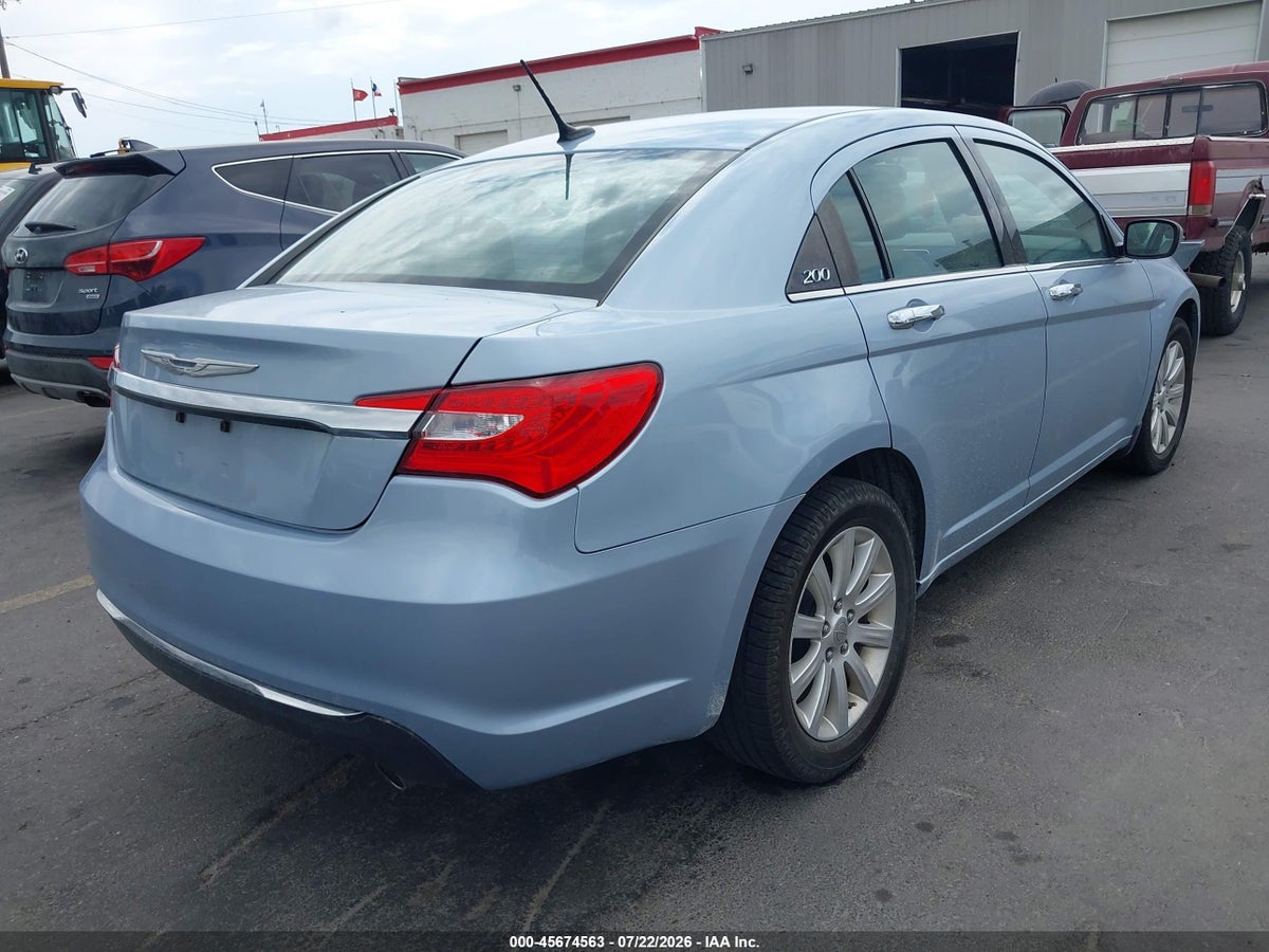 2013 CHRYSLER 200 LIMITED — снимка 4