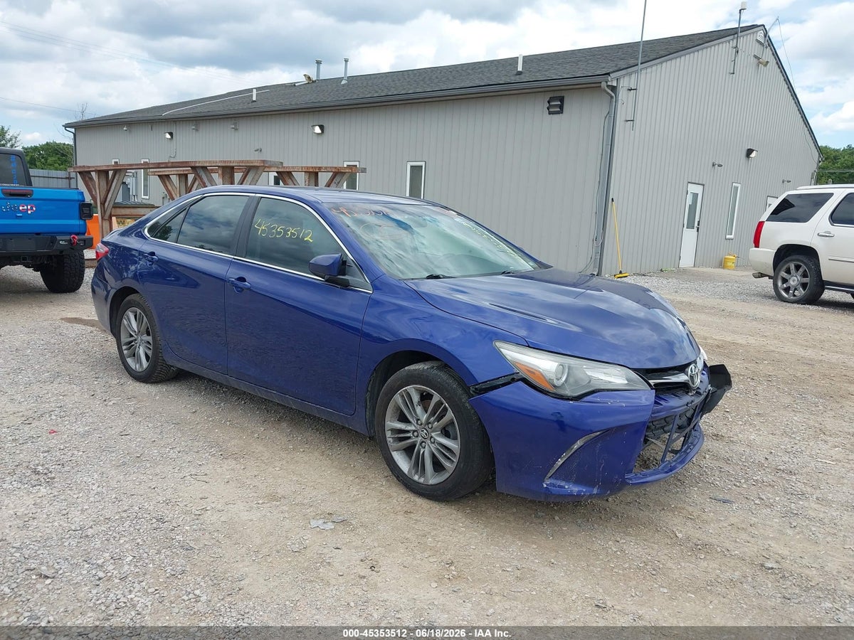 2016 TOYOTA CAMRY SE