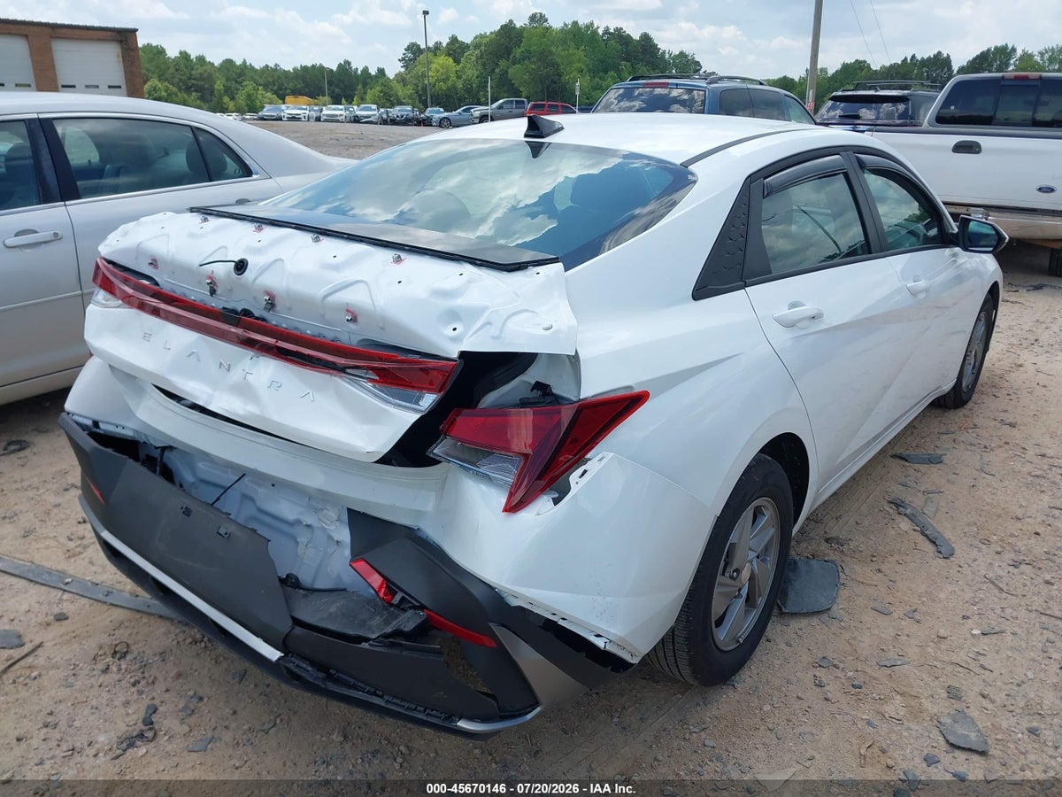 2025 HYUNDAI ELANTRA SE — снимка 4