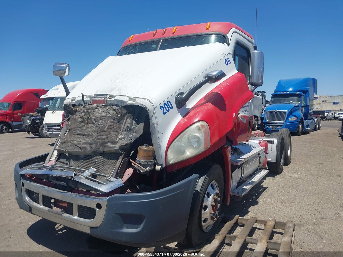 2012 FREIGHTLINER CASCADIA 125 — снимка 2