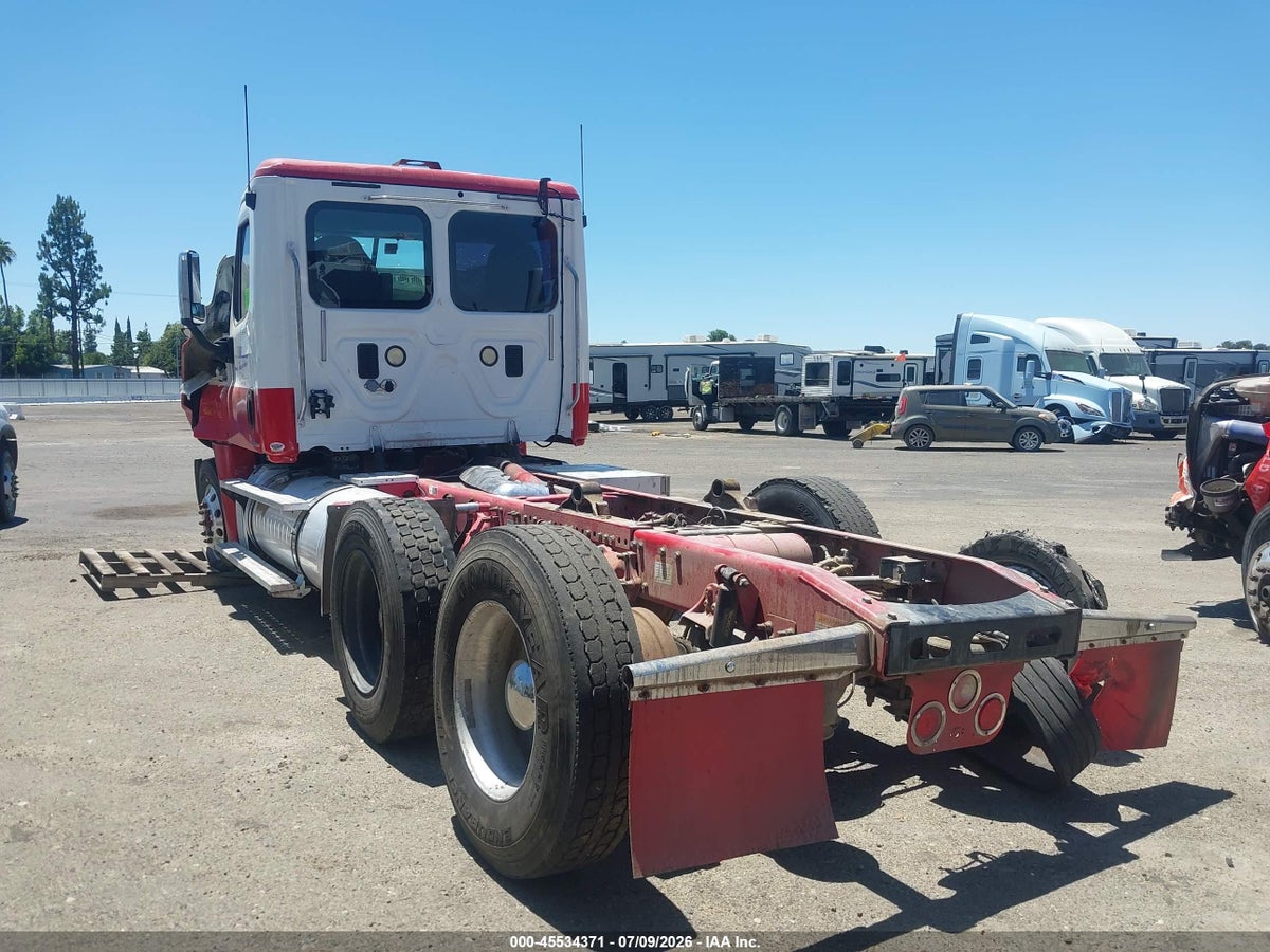 2012 FREIGHTLINER CASCADIA 125 — снимка 3