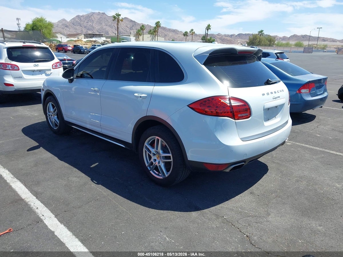 2014 PORSCHE CAYENNE PLATINUM EDITION — снимка 3