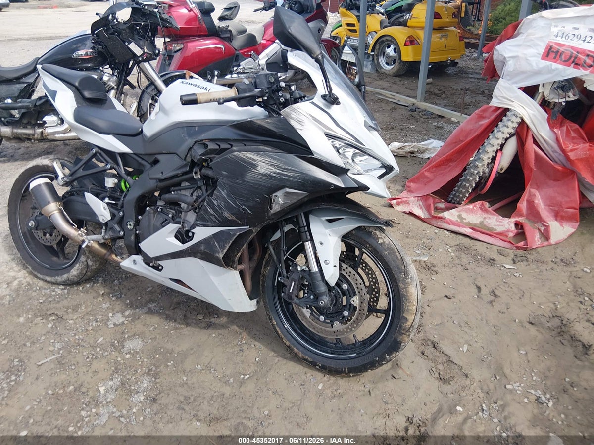 2025 KAWASAKI ZX400 S