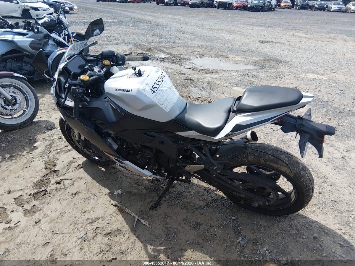 2025 KAWASAKI ZX400 S — снимка 3