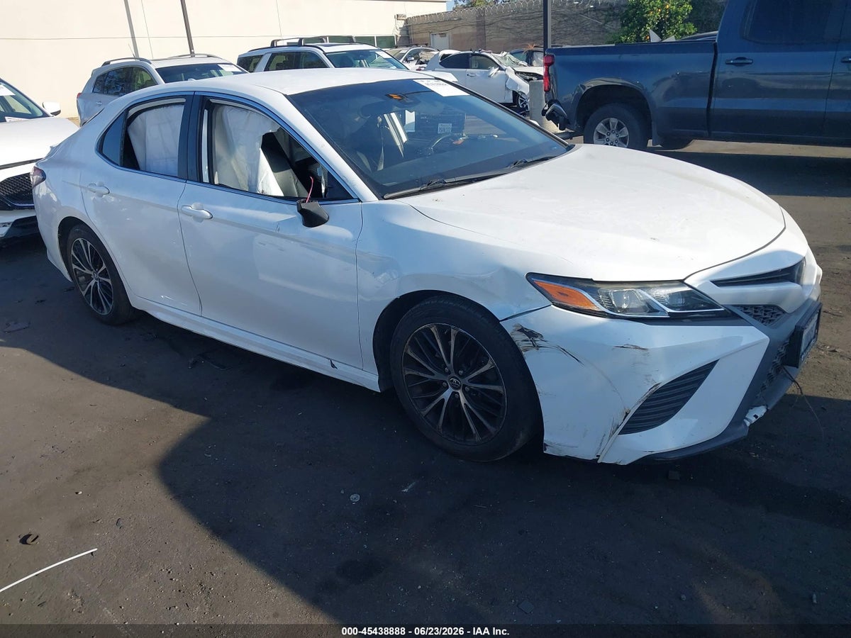 2019 TOYOTA CAMRY SE