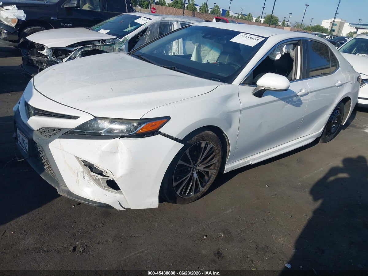 2019 TOYOTA CAMRY SE — снимка 2